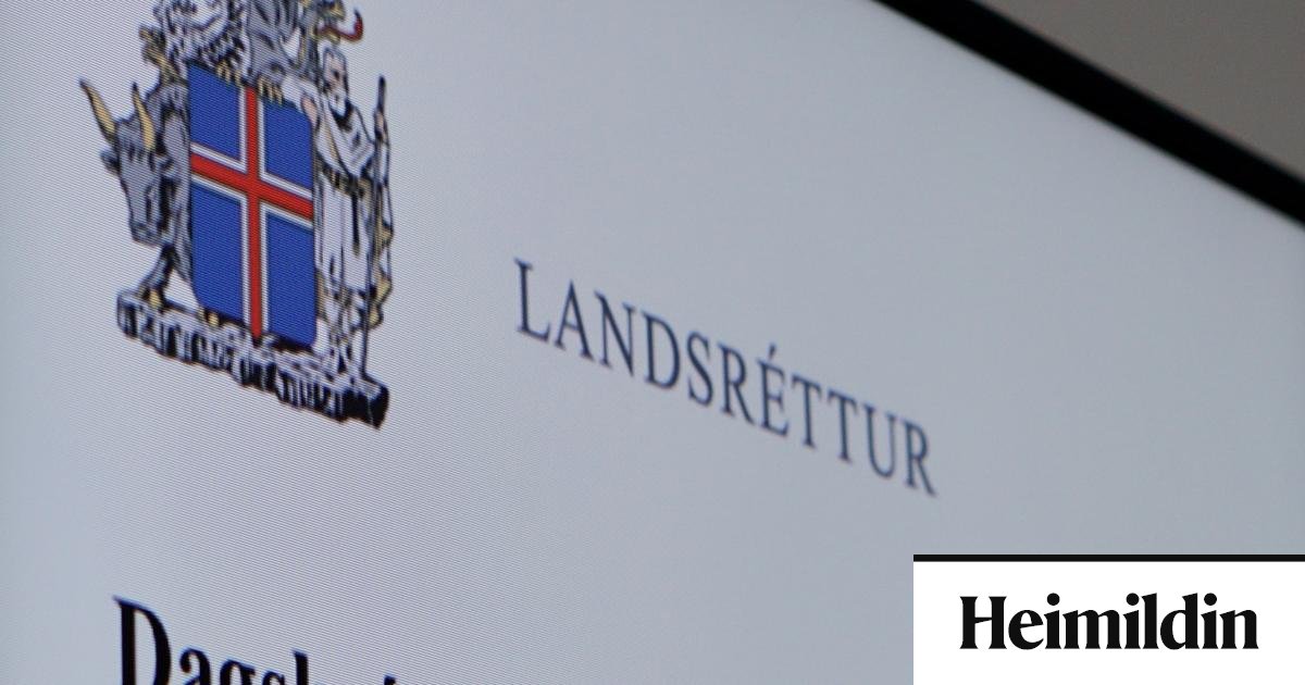 Dætur teknar af þolanda heimilisofbeldis