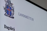 Dætur teknar af þolanda heimilisofbeldis