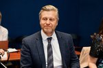 Eyþór hagnast af eignum