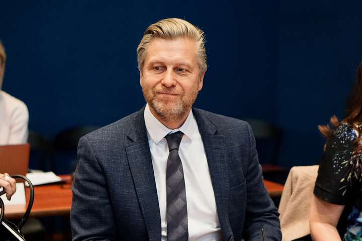 Eyþór hagnast af eignum