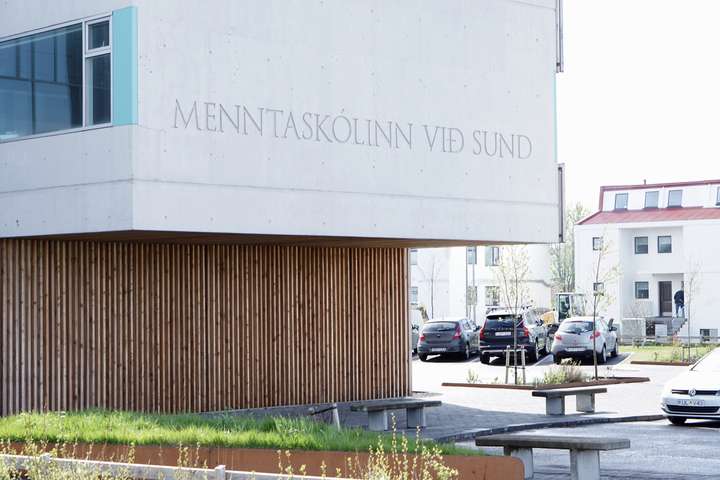 Banaslysið hefur djúp áhrif á samnemendur