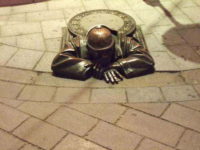 Borgaralaun, bótakerfi og nýsköpun