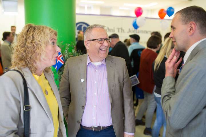 Fyrsta verk Guðna sem forseti