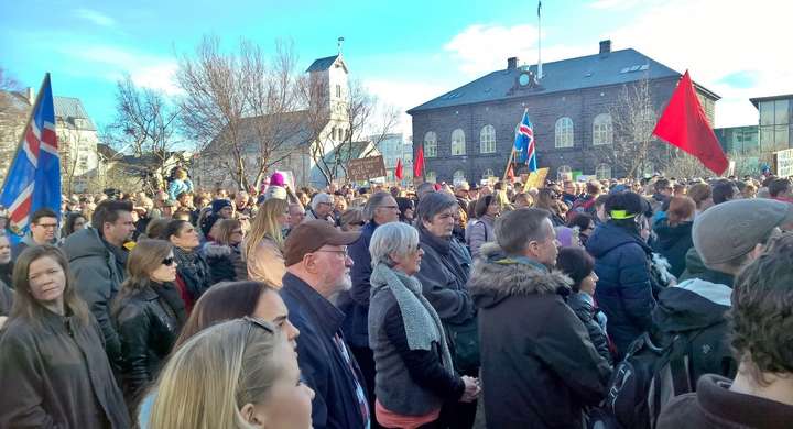 Nei takk - Mætum á Austurvöll í dag