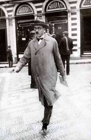 Um Fernando Pessoa og þörfina fyrir að skilja ekki heiminn