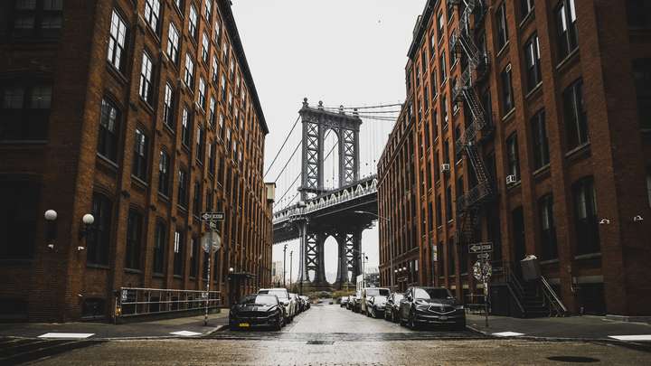 Hinum megin við Manhattan