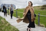 Leggst gegn eigin stólakaupum: „Ég hef sjálf setið makindalega í þeim í átta ár“