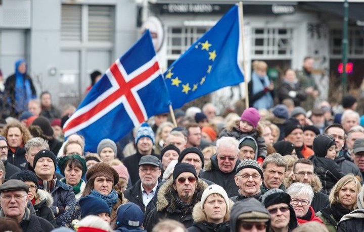 Með bænaskrá til Brüssel