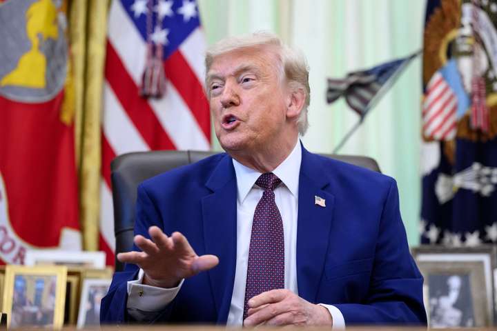 Trump sakar fulltrúadeildina um „óþjóðholla“ atkvæðagreiðslu gegn stríðinu