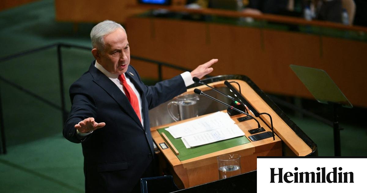 Fulltrúi Íslands sat áfram meðan tugir gengu úr salnum undir ræðu Netanyahu