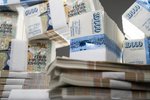Hver borgar fyrir arðsemi bankanna?