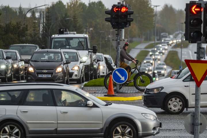 Umferðartalning við Bæjarháls virðist miða við COVID-umferð