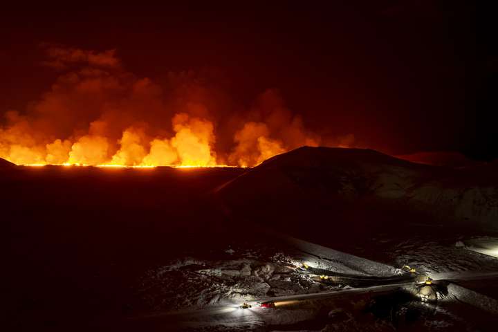 Virknin úti en áralangt eldgosatímabil líklegt