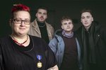 Hatari styrkir Báru uppljóstrara