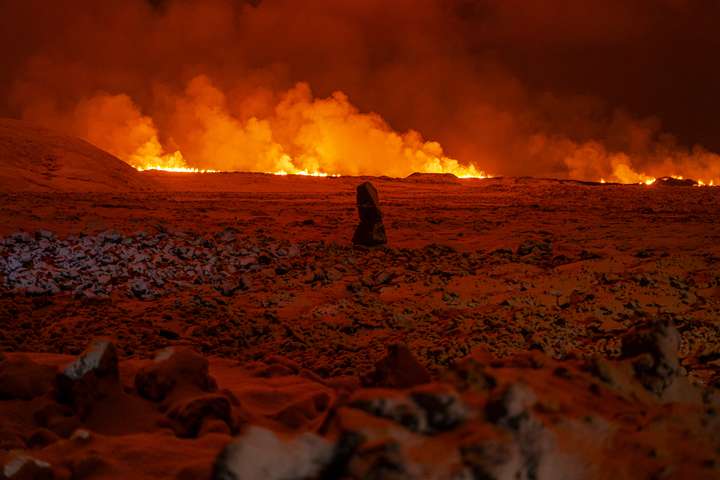 Hvað gerist ef þú fellur í glóandi hraun?