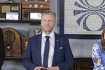 Var andvígur frekari uppbyggingu félagslegs húsnæðis fyrir kosningar en gagnrýnir nú meirihlutann fyrir að hunsa vandann