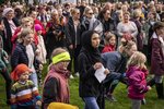 Mótmælendur hópuðust til varnar börnum sem á að senda úr landi