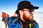 Tomasz þvertekur fyrir ásakanir um líkamlegt og kynferðislegt ofbeldi