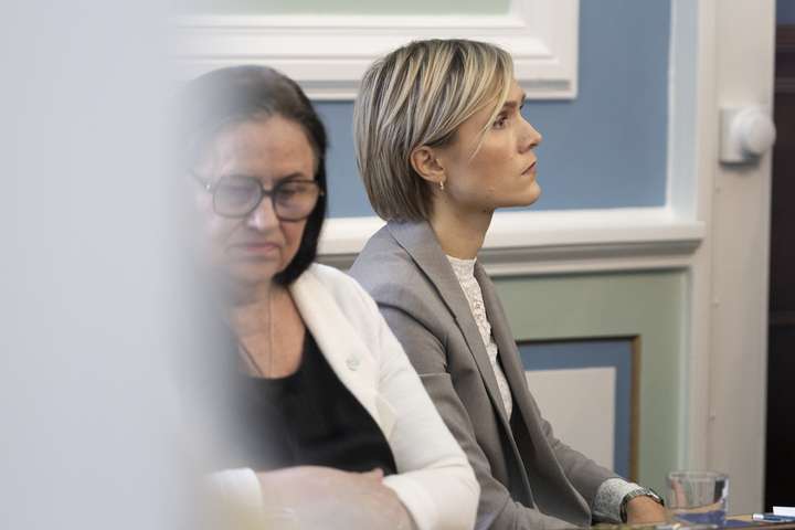 Kristrún segir bankana geta tekið skattahækkunina á sig