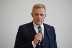 Alvöru flóttamenn og gerviflóttamenn