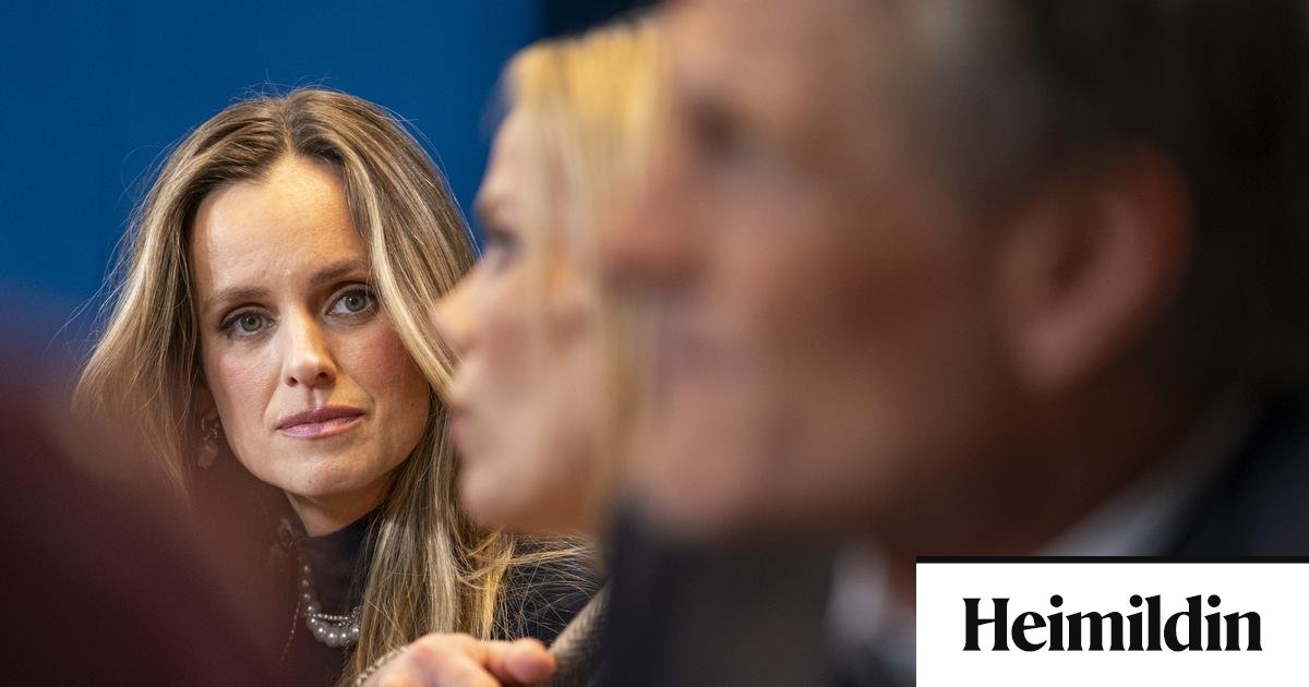 Stjórnmálafræðingur: Augljóst að miðjan sé að gefa eftir