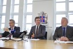 Einstaklingum leyft að kaupa eina erlenda fasteign á ári