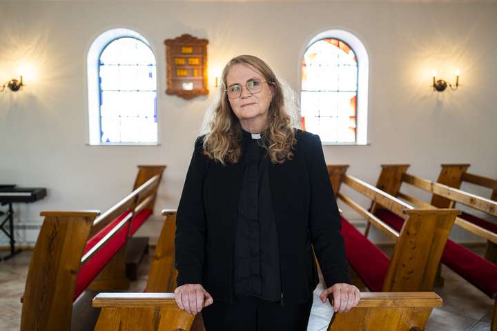 Presturinn þurft að ýta ferðamönnum út úr kirkjunni