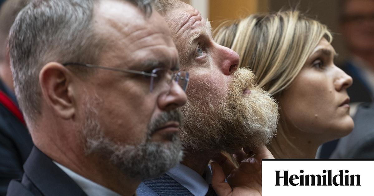 Ríkisstjórnin lækkar virðisaukaskatt á eldsneyti