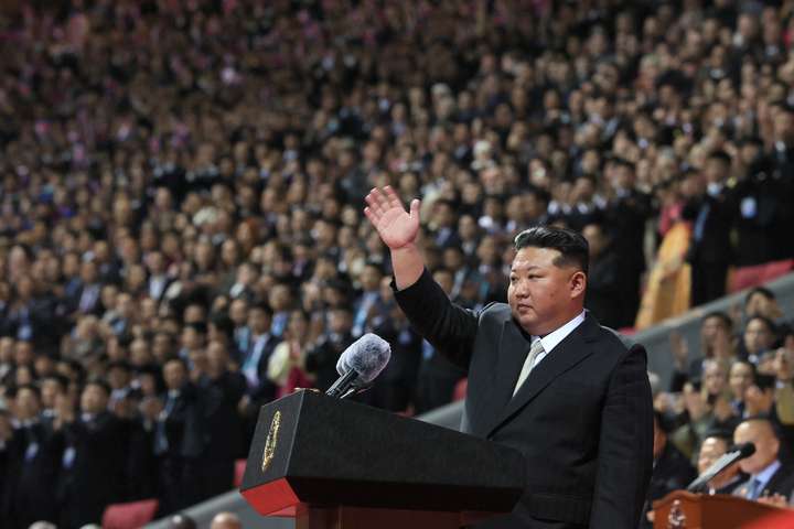 Leiðtogi Norður-Kóreu ítrekar stuðning við „heilagt stríð“ Rússa