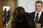 Ágreiningurinn um útlendingamáin