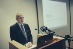 Er spilling á ábyrgð stjórnvalda eða almennings?