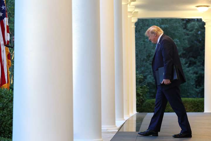 Trump meinar CNN, MS NOW og Politico aðgang að Hvíta húsinu