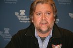 Steve Bannon handtekinn fyrir fjársvik