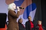 „Stelpur, horfið bálreiðar um öxl“