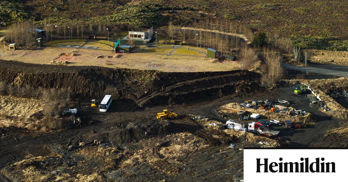 Urðuðu úrgang ólöglega á íþróttasvæði