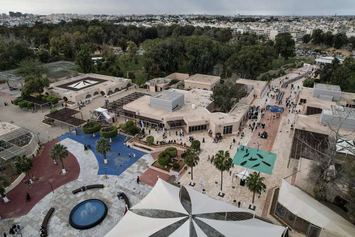 Dýragarðurinn opnar á ný eftir áralöng átök og ofbeldi