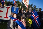 Auglýsingar nei-sinna boða „hættu á“ sæstreng með ESB