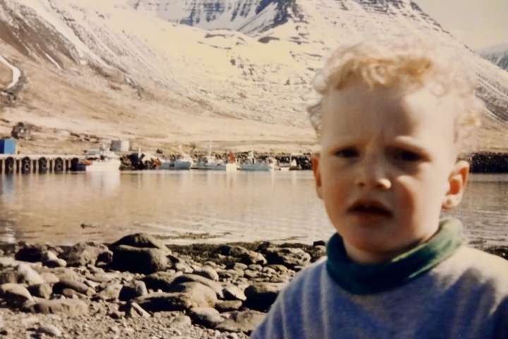 Ósýnileiki yngstu barna í hamförum: Snjóflóðið á Flateyri 1995