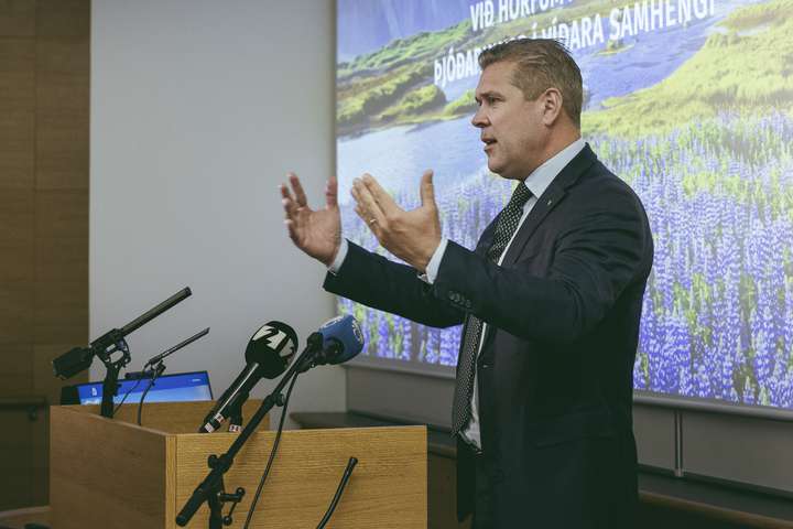 Segir sátt Íslandsbanka kalla á að þáttur ráðherra verði rannsakaður