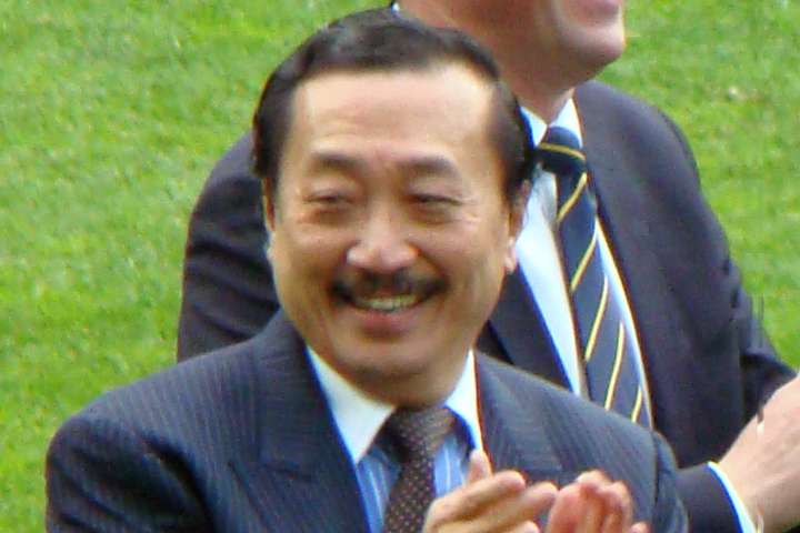 Vincent Tan kaupir Icelandair Hotels