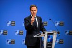 NATO varar Rússa við