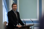 Bjarni Benediktsson sagði kjararáð „handónýtt“ en fær núna hálfrar milljón króna launahækkun