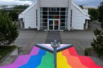 Hafði hugsað lengi um að mála yfir hinsegin fánann