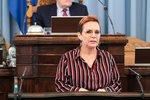 Ríkisstjórnin vill gefa kvótann í laxeldinu um aldur og ævi