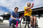 Prófaði brimbretti í fyrsta skipti og lamaðist