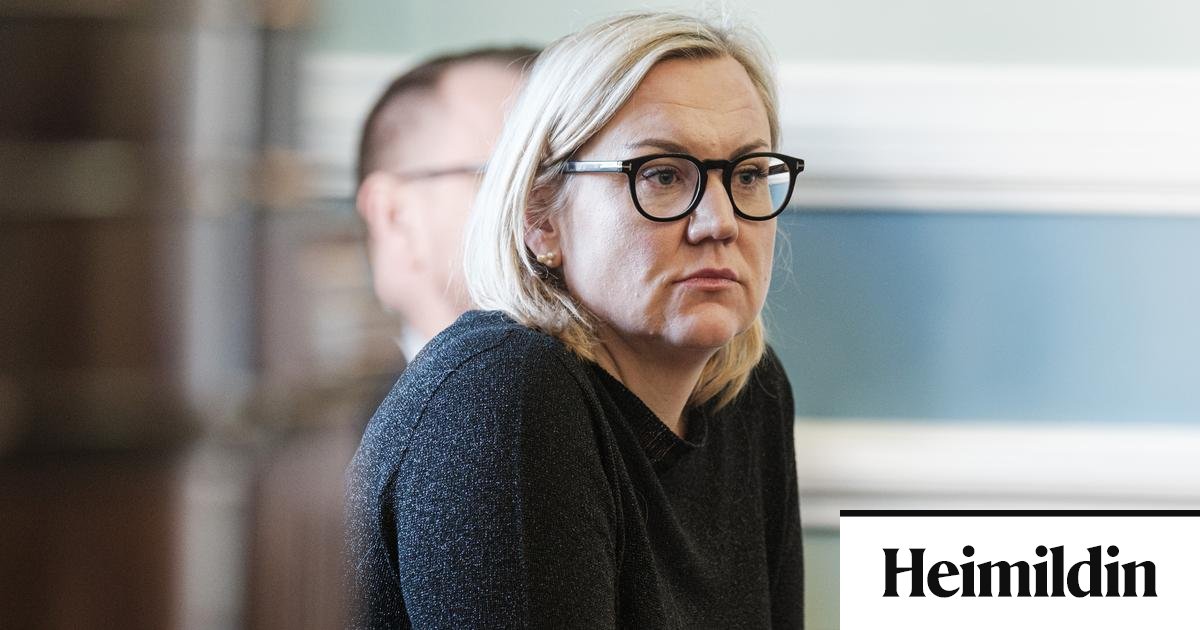 Deilt um frelsissviptingu barna í brottfararstöð