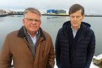 Gripið til varna fyrir Samherja