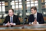 Fæðing, dauði og upprisa íslensku stjórnarskrárinnar