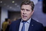 „Trumpismi af Bjarna“ að banna gagnrýnisraddir