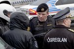Vopnaðir lögreglumenn á Múlakaffi: Engar reglur um vopnaburð í matarhléi